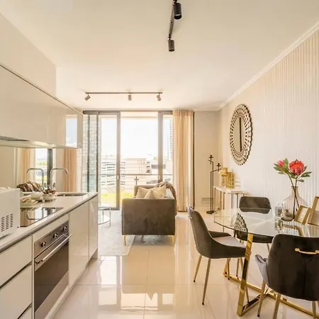 Luxury Airconditioned Unit At Ellipse Mallofafrica Midrand Exterior photo