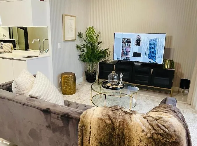 Luxury Airconditioned Unit At Ellipse Mallofafrica