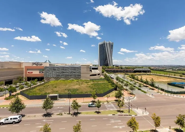 Luxury Airconditioned Unit At Ellipse Mallofafrica