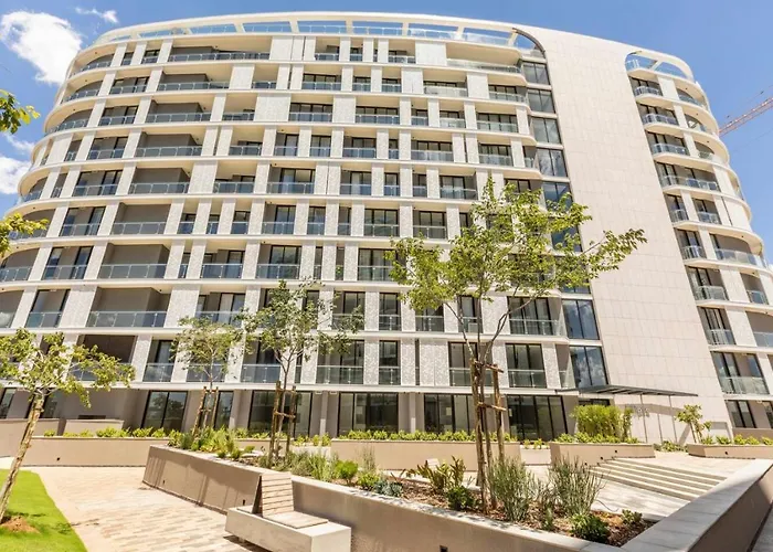 Luxury Airconditioned Unit At Ellipse Mallofafrica