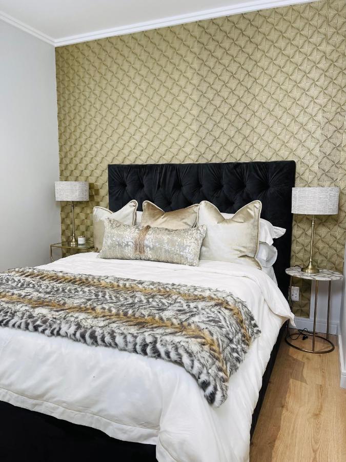 Apartment Luxury Airconditioned Unit At Ellipse Mallofafrica