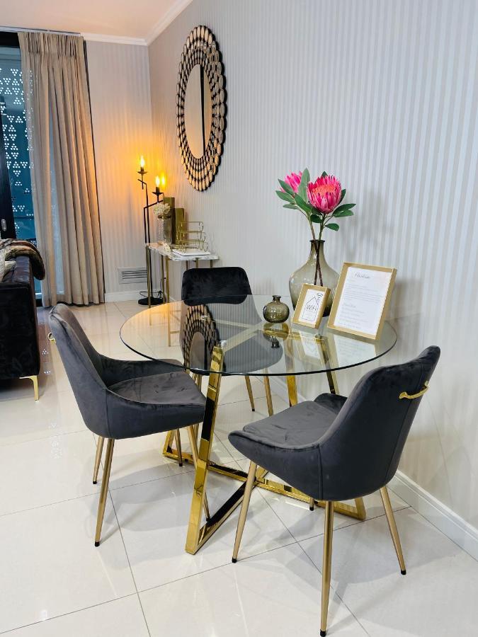 Apartment Luxury Airconditioned Unit At Ellipse Mallofafrica *
