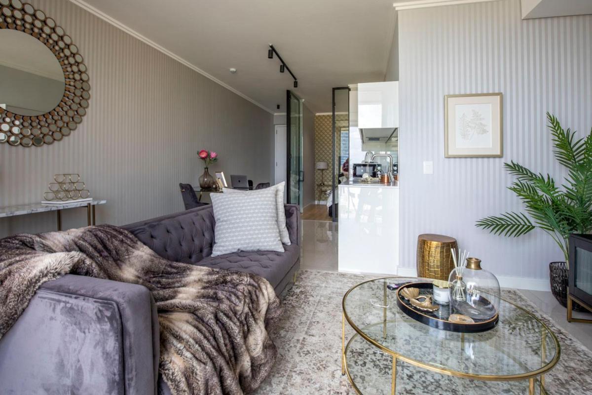 Luxury Airconditioned Unit At Ellipse Mallofafrica Apartment