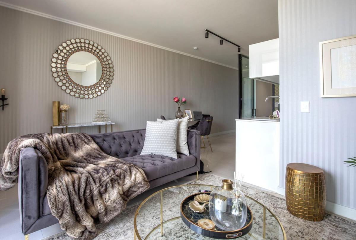 Luxury Airconditioned Unit At Ellipse Mallofafrica Midrand